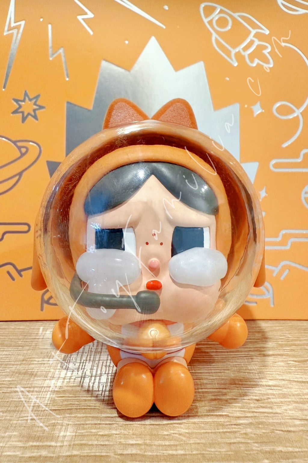 crybaby-sitting-space-cat-orange-POP Mart Crybaby