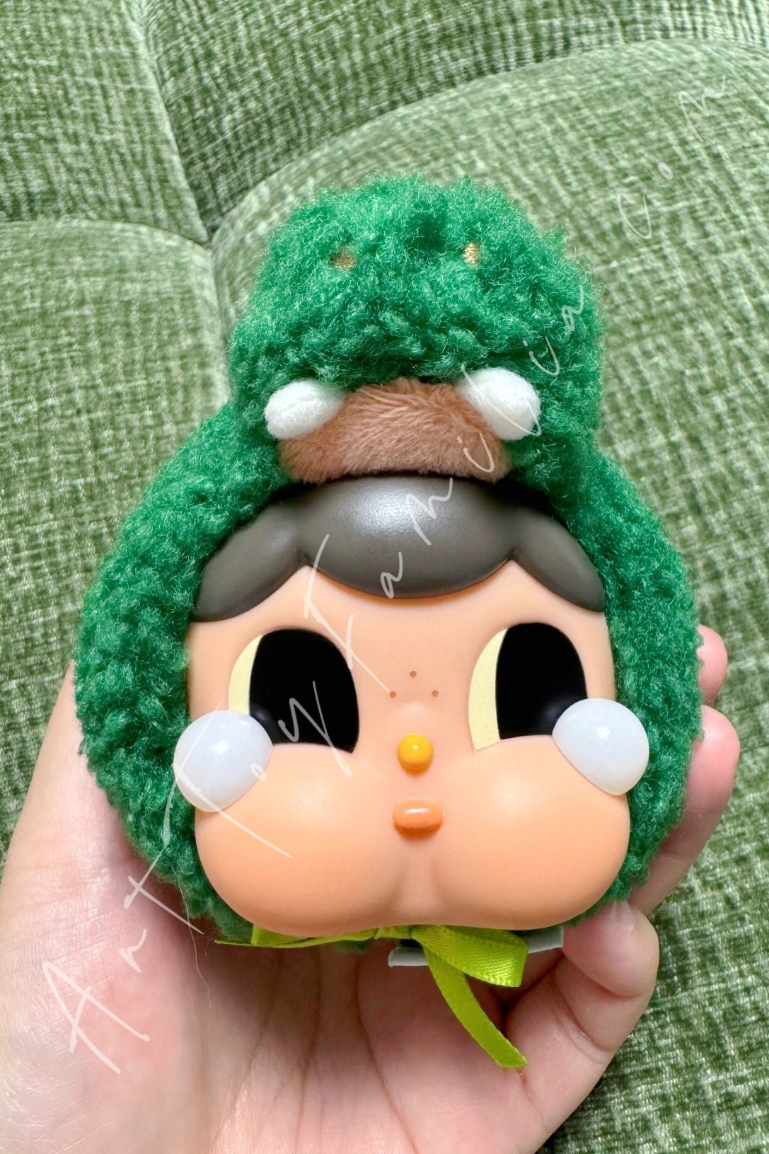 crybaby-crybuddy-crying-blob-sad-zoo-day-series-POP Mart Crybaby