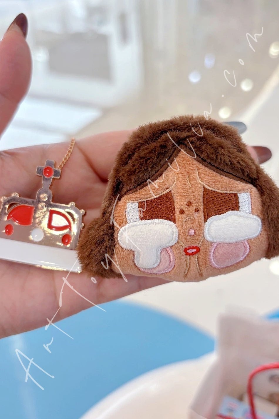 crybaby-crying-again-series-plush-badge-POP Mart Crybaby