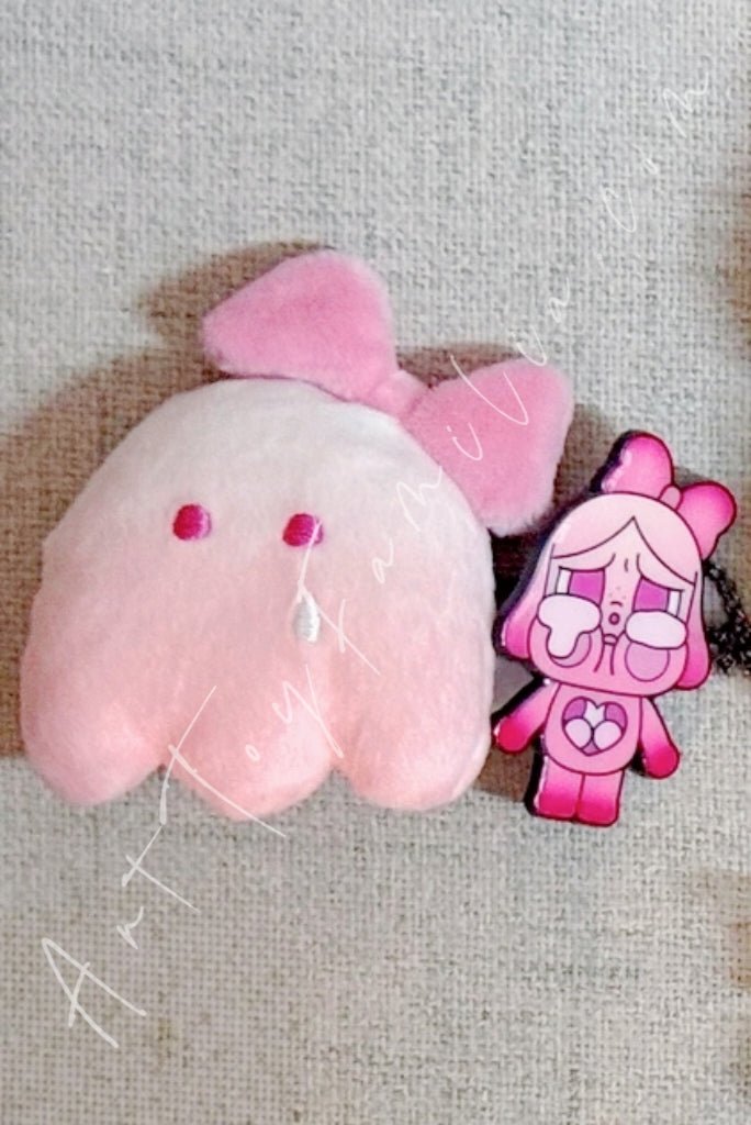 crybaby-crying-again-series-plush-badge-POP Mart Crybaby