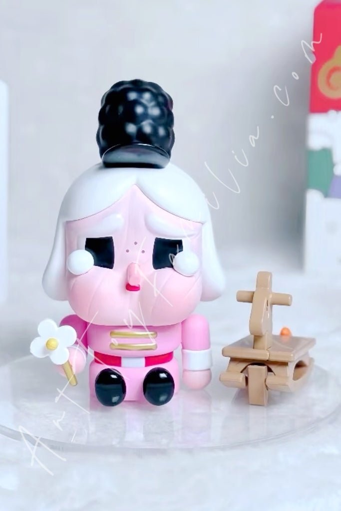 crybaby-lonely-christmas-series-POP Mart Crybaby