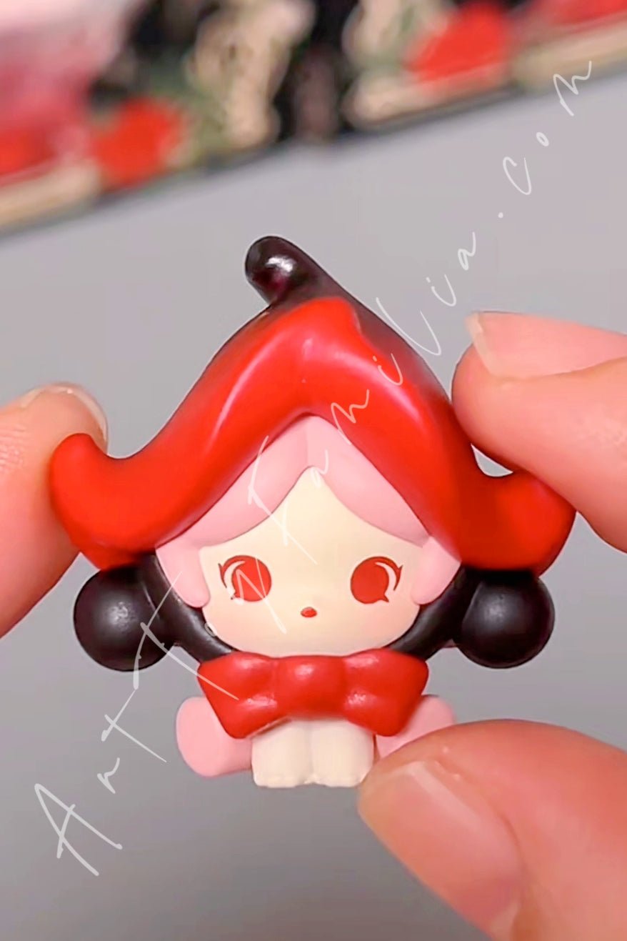 POP MART Pop Bean Skullpanda Petals in Four Acts Series