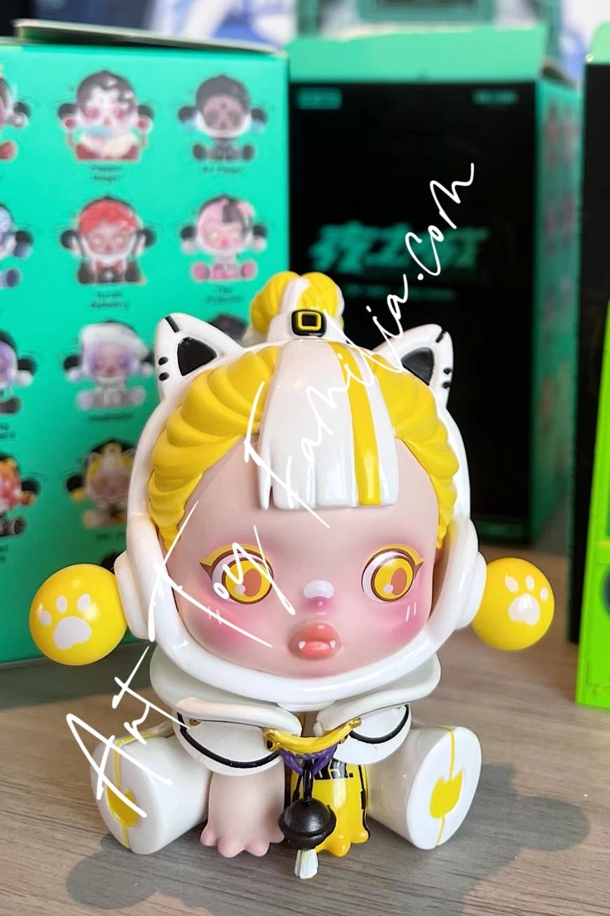 POP MART Skullpanda City Of Night Series