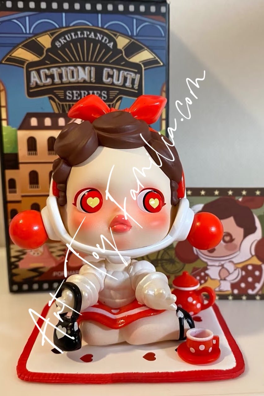 POP MART Skullpanda Action Cut Series