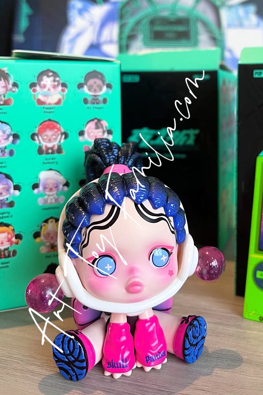 POP MART Skullpanda City Of Night Series