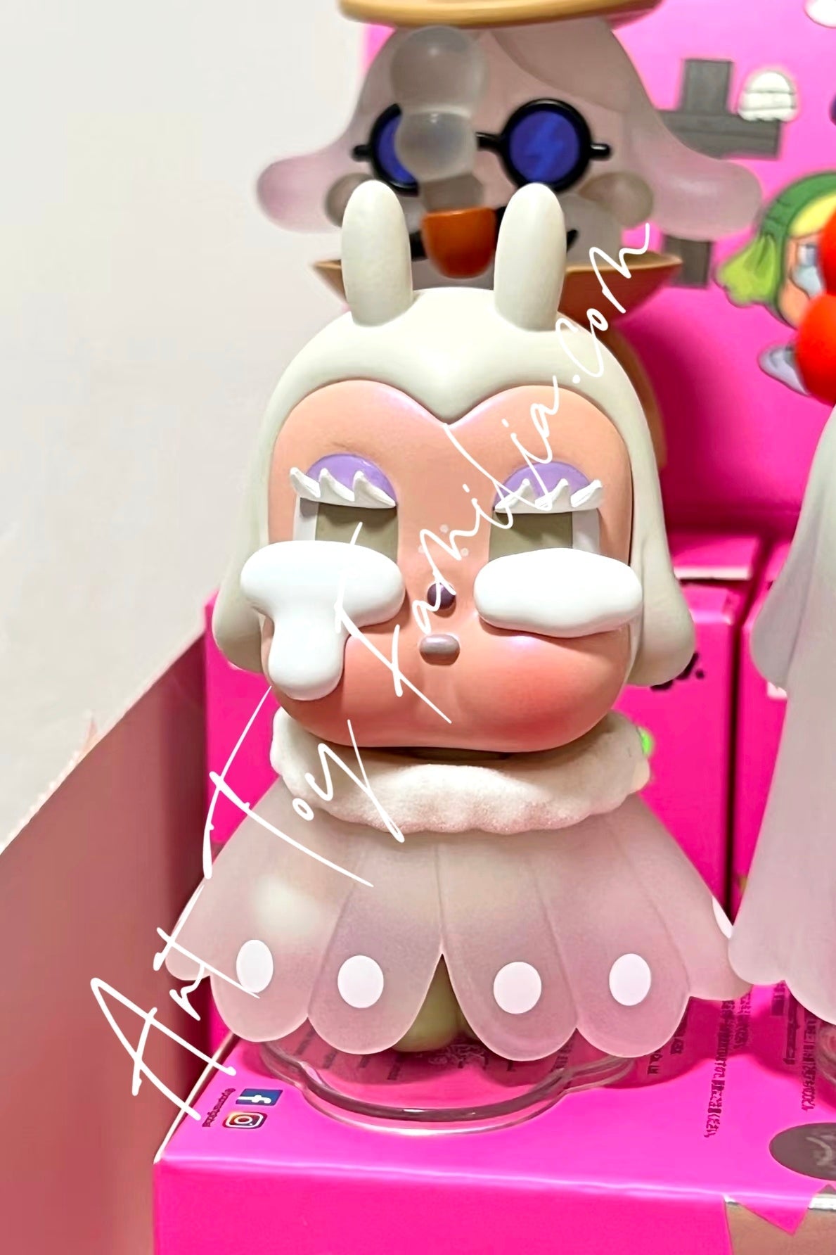 crybaby-monster-tears-series-POP Mart Crybaby