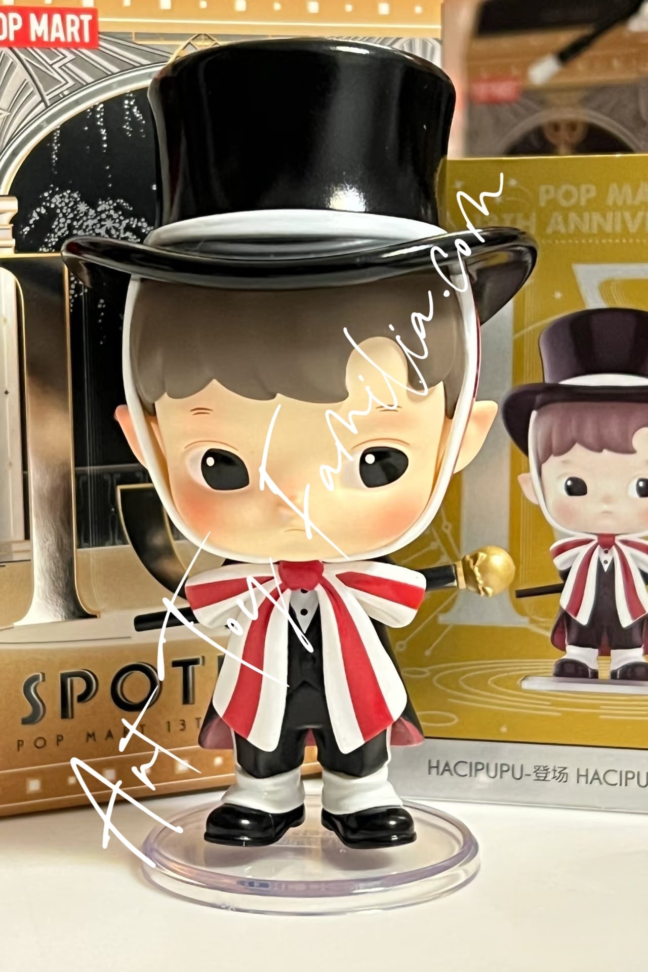 spotlight-pop-mart-13th-anniversary-series-POP MART hirono