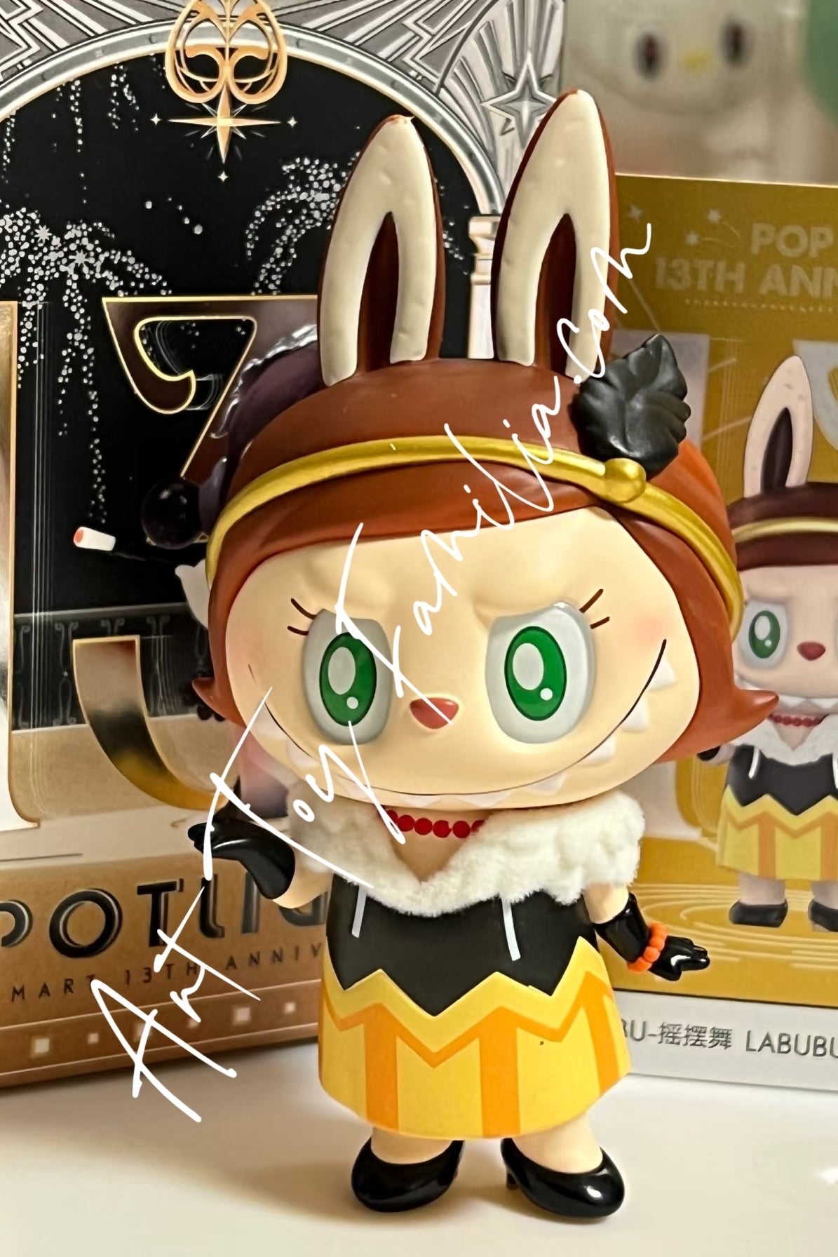spotlight-pop-mart-13th-anniversary-series-POP MART hirono